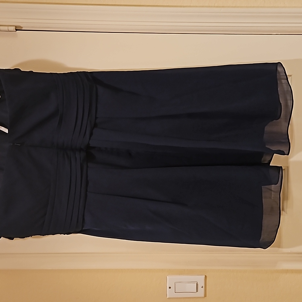 David's Bridal Navy blue bridesmaid/special event strapless dress Size 20 - Picture 6 of 10